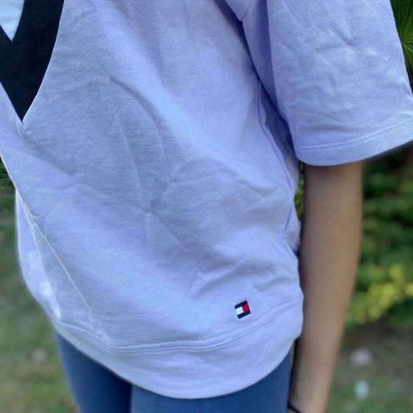 NWT Tommy Hilfiger Purple T-shirt - Picture 2 of 3